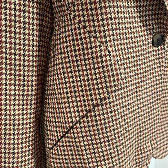 TAHARI NWT Peak Lapel neutral pattern blazer - 2 ($120) - Picture 5 of 12